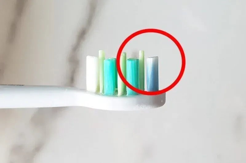 Zahnbürste desinfizieren