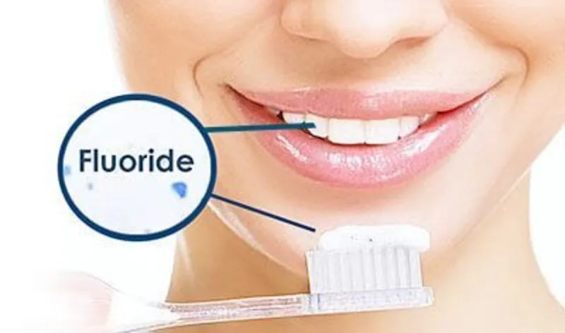 Zahnpasta mit Fluorid